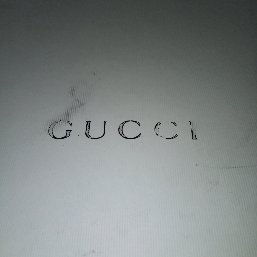 Authentic Gucci Sneakers 100%